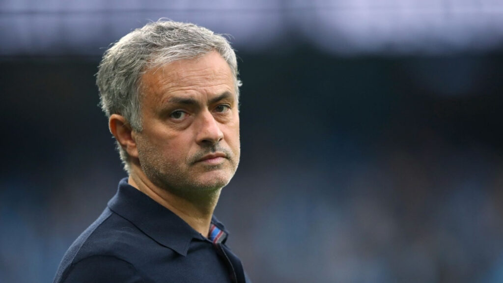 Jose Mourinho Fenerbahçe ile Anlaştı