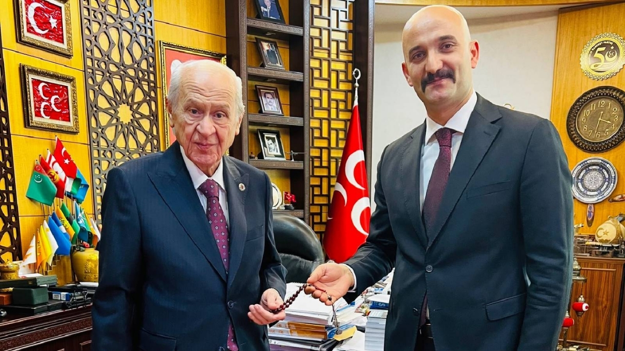 MHP Lideri Bahçeli, Danışmanı Olcay Kılavuz’u Görevden Aldı