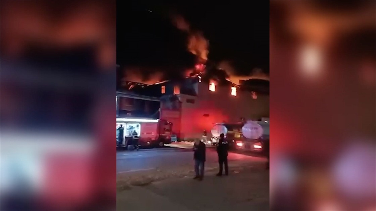 Adana’da Geri Dönüşüm Tesisinde Çıkan Yangın Söndürüldü Haberi