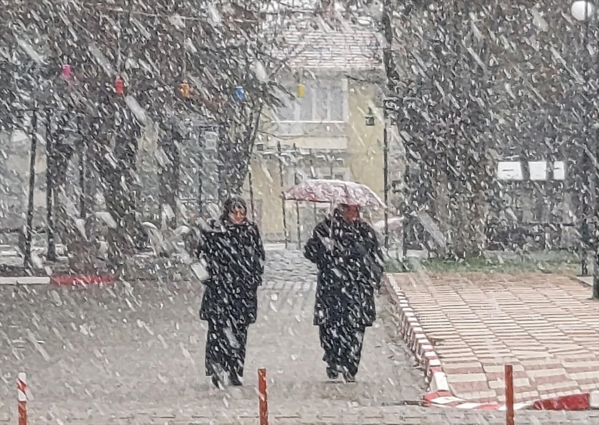 Amasya’da Kar Etkili Oluyor Haberi