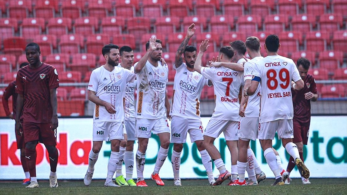 Antalyaspor 3 Puanı 3 Golle Aldı Haberi