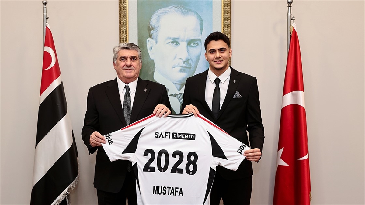 Beşiktaş, Mustafa Hekimoğlu’nun Sözleşmesini 2027-2028 Sezonu Sonuna Kadar Uzattı Haberi