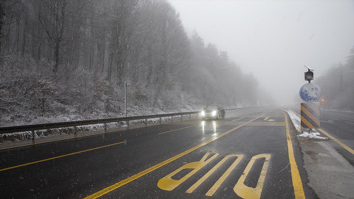 Bolu Dağı’nda Kar Ve Sis Etkili Oldu Haberi