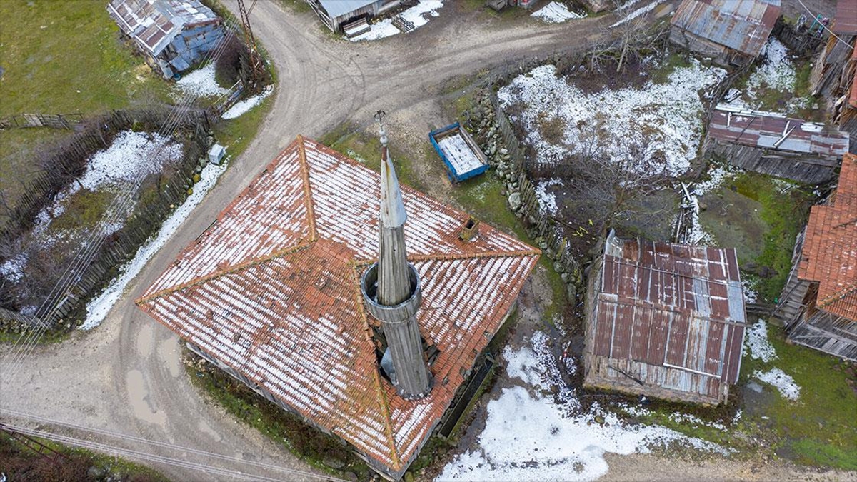 Bolu’da Resim Ve Motiflerle Bezeli Köy Camisi Restorasyonla Eski Ihtişamına Kavuşacak Haberi