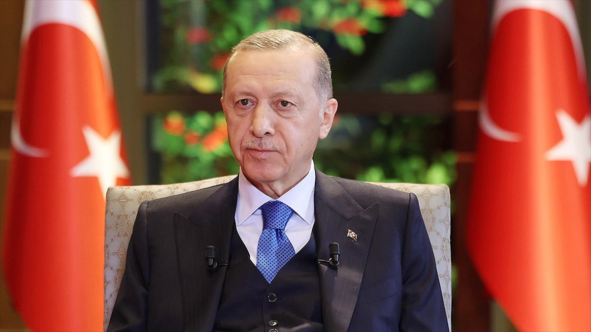 Cumhurbaşkanı Erdoğan: İlk Günden Beri ‘Bir Oluruz’ Dedik Ve Deprem Bölgesinden Elimizi Bir An Olsun Çekmedik Haberi