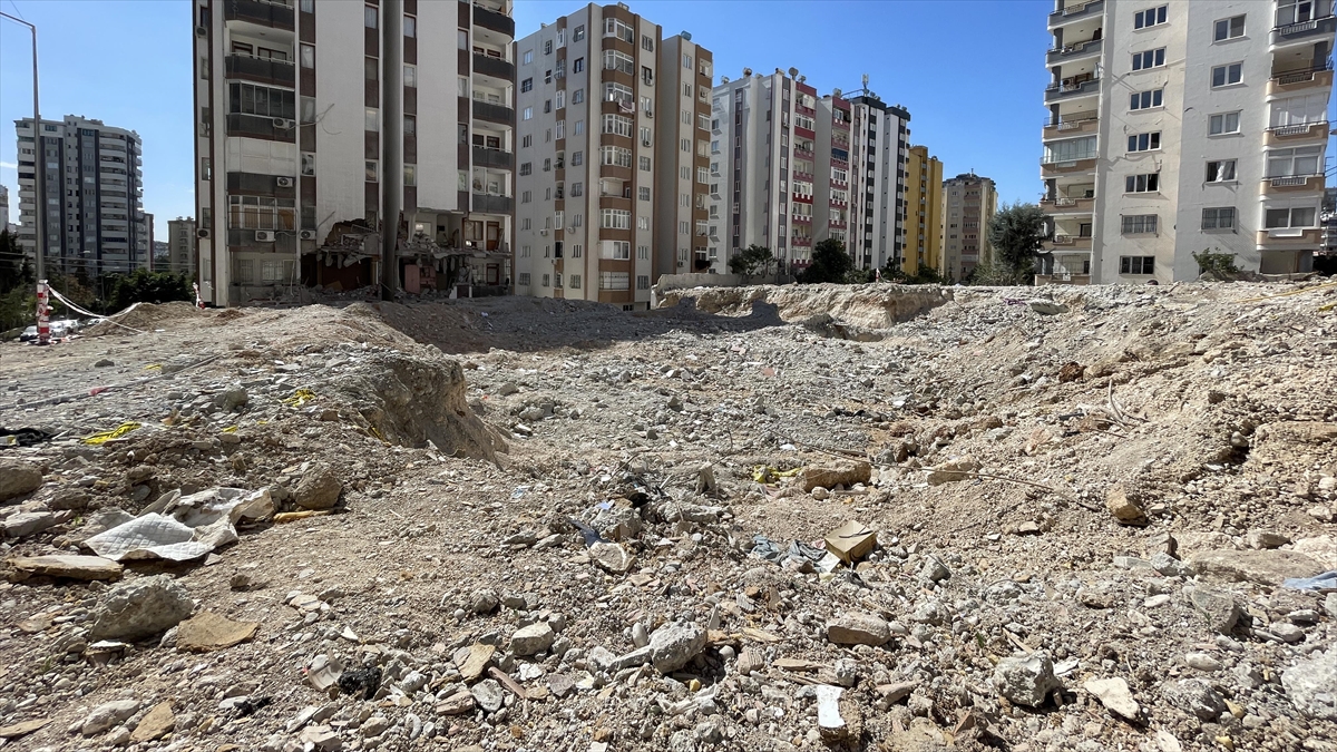 Depremde Yıkılan Ekim Apartmanı’na Ilişkin Yeni Bilirkişi Raporu Hazırlandı Haberi