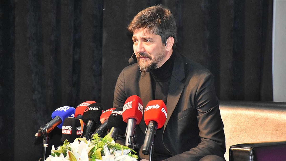 Eski Milli Futbolcu Tolga Zengin: Uğurcan Çakır, Dünyanın Her Takımında Oynayabilir Haberi