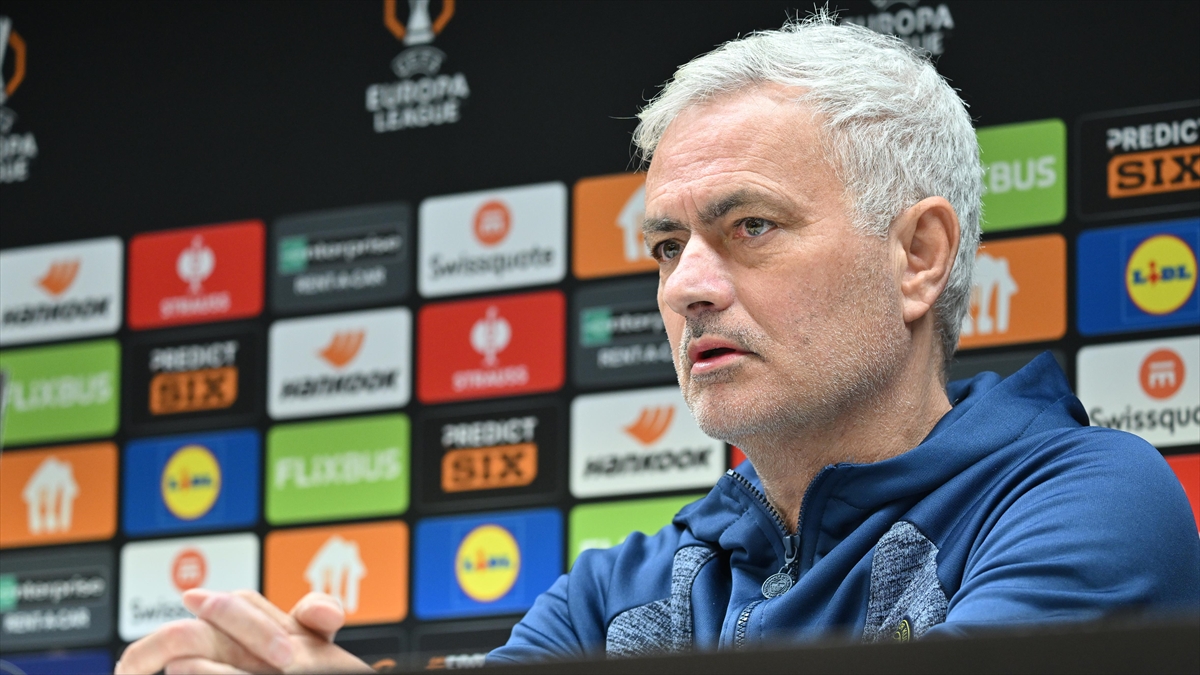 Fenerbahçe Teknik Direktörü Jose Mourinho: Önemli Olan Yarınki Maç Ve Gitmemiz Gereken Uzun Bir Yol Var Haberi