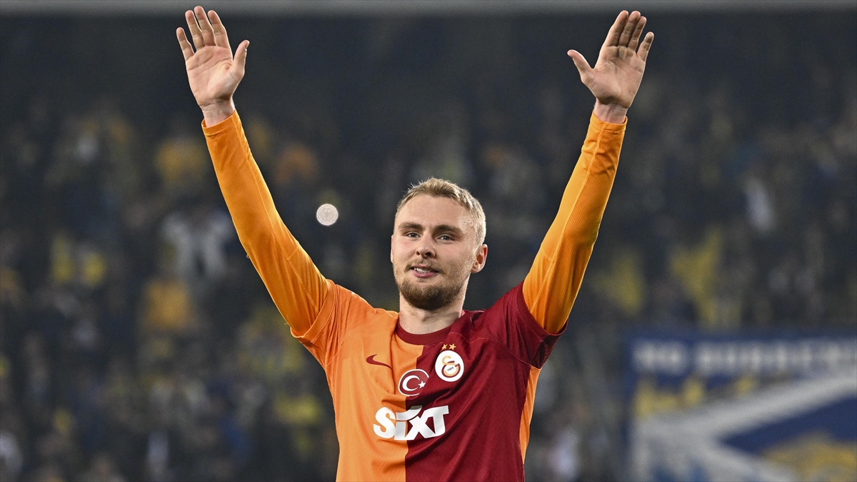 Galatasaraylı Nelsson, Roma Ile Transfer Görüşmeleri Için İtalya’ya Gitti Haberi