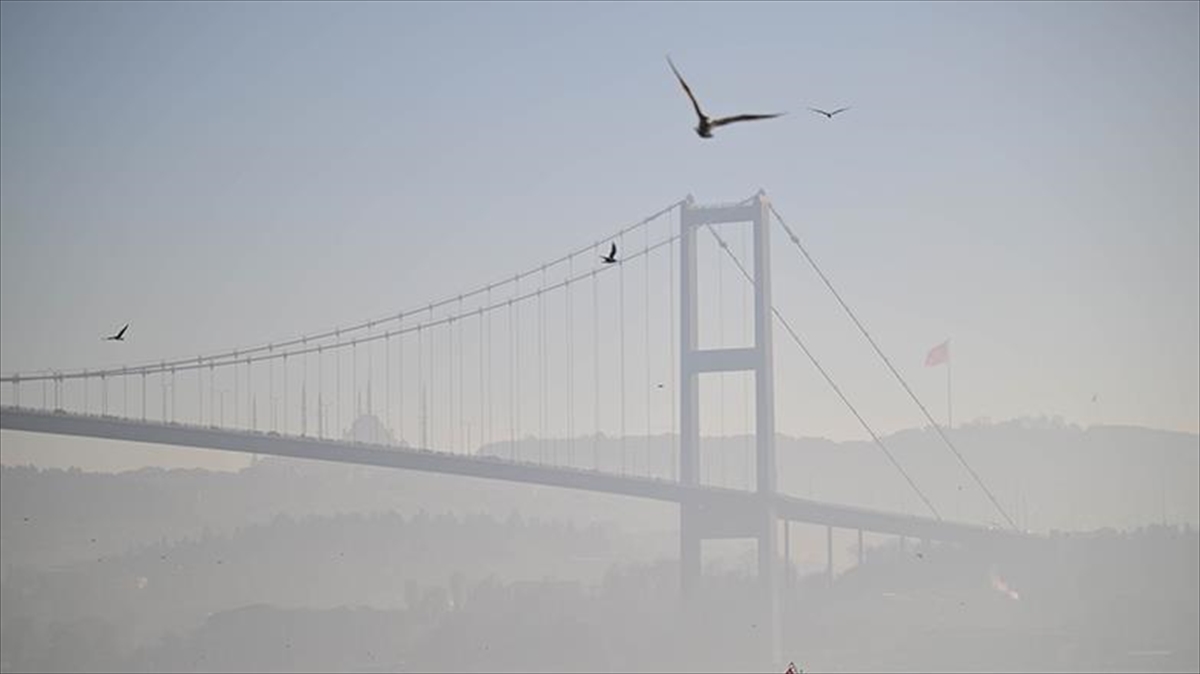 Hava Kalitesinin Düşük Olduğu Günlerde “Dışarı Çıkmayın Ya Da Maskeyle Çıkın” Tavsiyesi Haberi