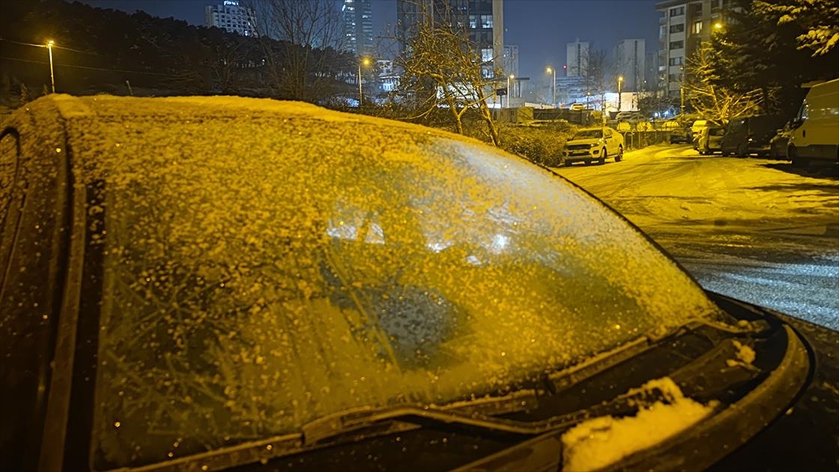 İstanbul’da Soğuk Hava Etkili Oluyor Haberi