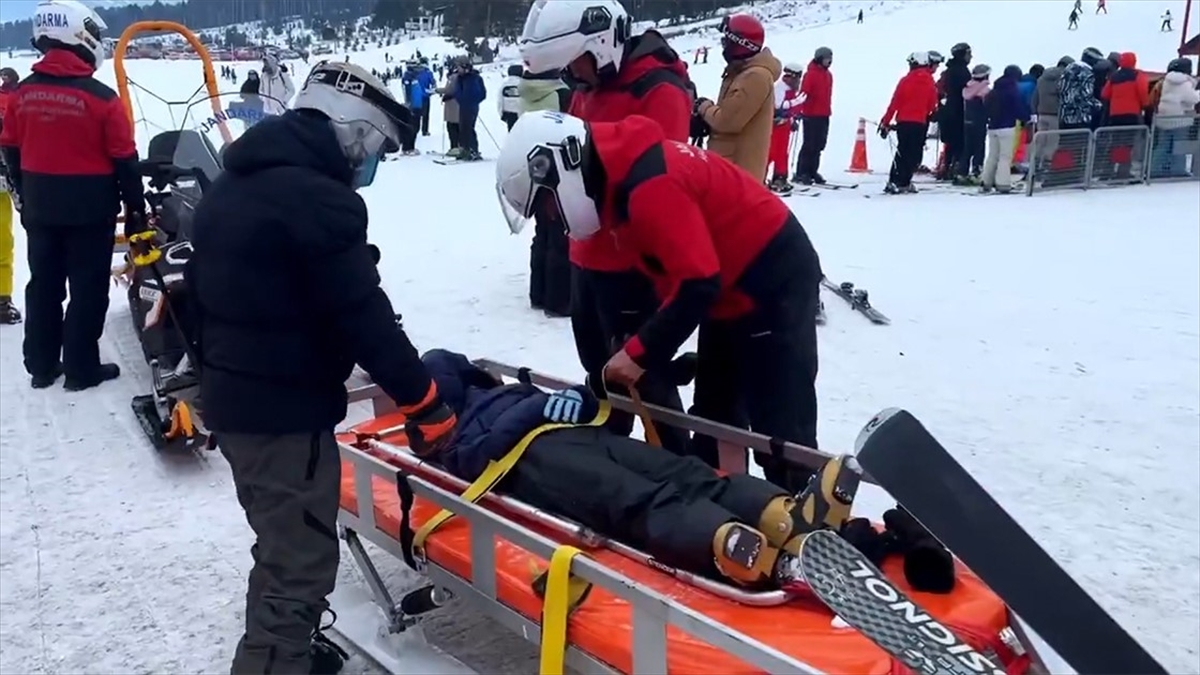 Jandarmadan Kayak Merkezlerindeki Arama, Kurtarma Ve Tahliye Faaliyetlerine Ilişkin Açıklama Haberi