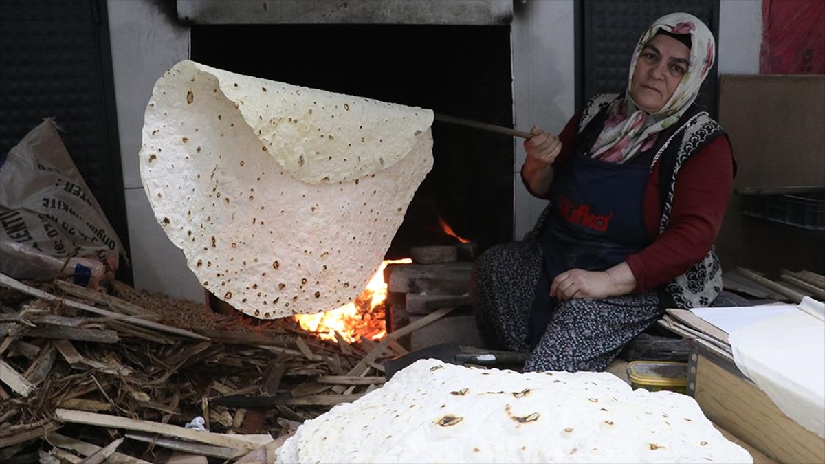 Kadınların Ramazan Ayı Öncesi Yufka, Bazlama Ve Mantı Mesaisi Başladı Haberi