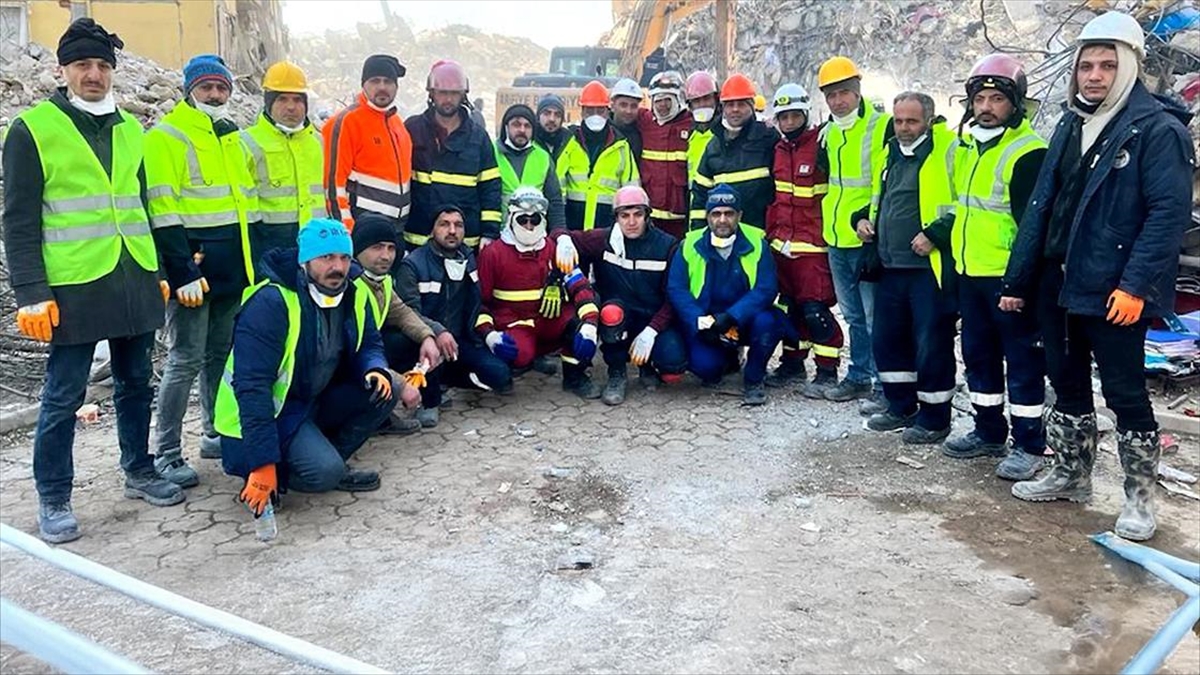 Karabük Üniversitesi Kurtarma Ekibi 6 Şubat Depremlerinde Yaşadıklarını Anlattı Haberi