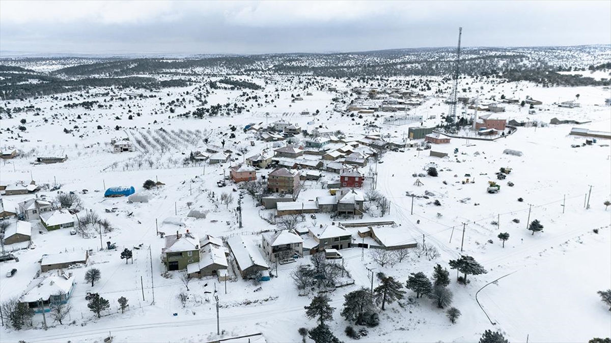 Karaman’da Kar Yağışıyla Beyaza Bürünen Köyler Dronla Görüntülendi Haberi