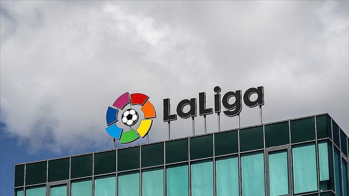 Laliga’da Binlerce Alaves Taraftarı İsrail’e Kırmızı Kart Gösterdi Haberi