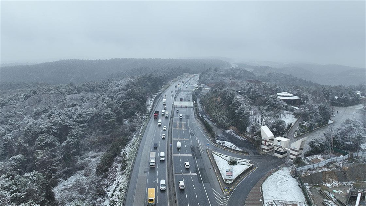 Meteorolojiden İstanbul Için Kuvvetli Kar Uyarısı Haberi