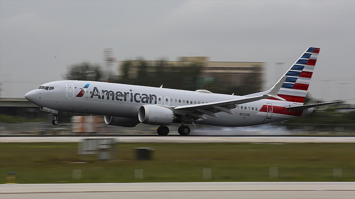 New York-Delhi Seferini Yapan American Airlines Uçağı Bomba Ihbarı Nedeniyle Roma’ya Indi Haberi