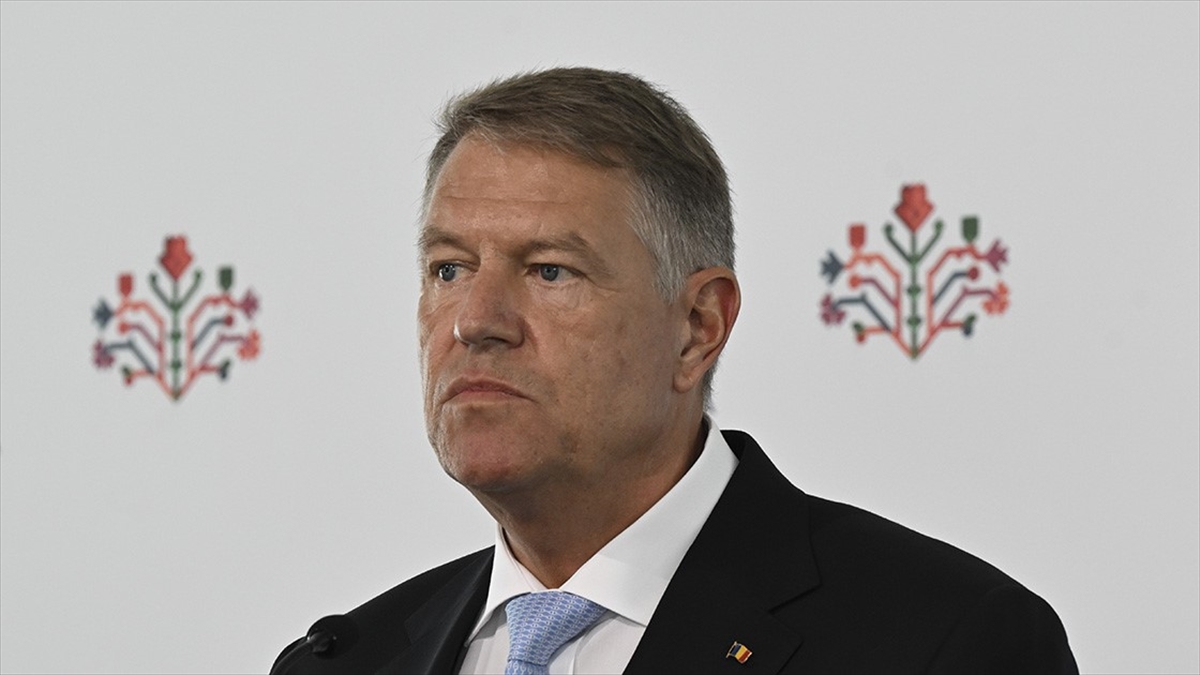 Romanya Cumhurbaşkanı Iohannis, “Siyasi Krizin Aşılması” Için Istifa Etti Haberi