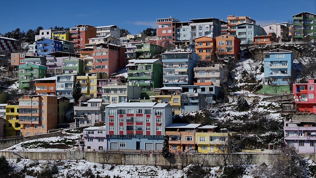 Samsun’un “Renkli Evleri” Karla Kaplandı Haberi