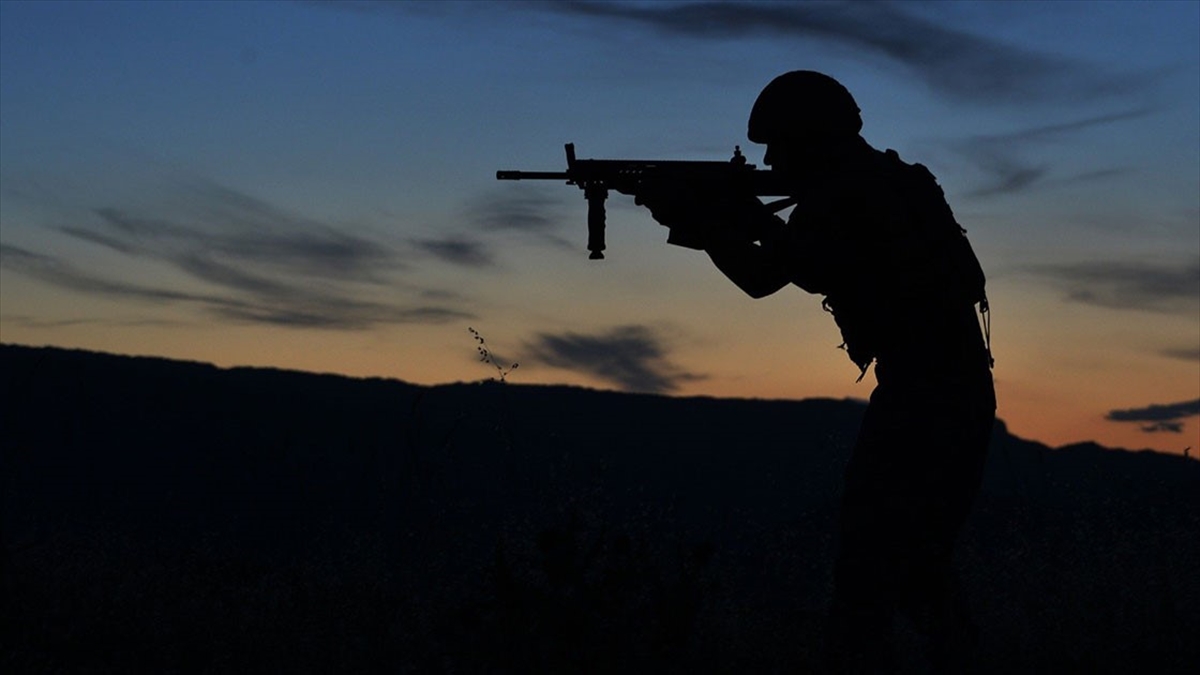 Suriye’nin Kuzeyi Ve Barış Pınarı Bölgesinde 6 Pkk/Ypg’li Terörist Etkisiz Hale Getirildi Haberi