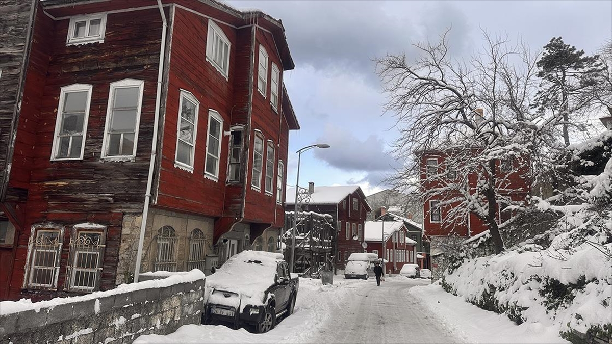 Tarihi İnebolu Evleri Karla Kaplandı Haberi