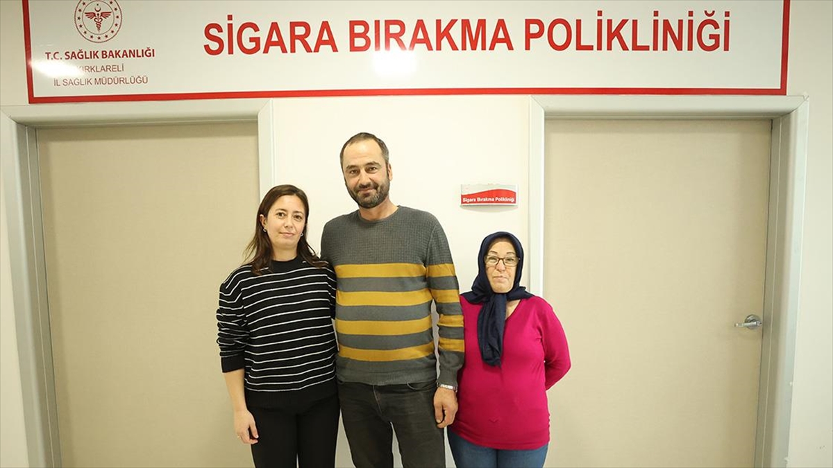 Tedaviyle Sigarayı Bırakan Aile, Rahat Nefes Almanın Keyfini Yaşıyor Haberi