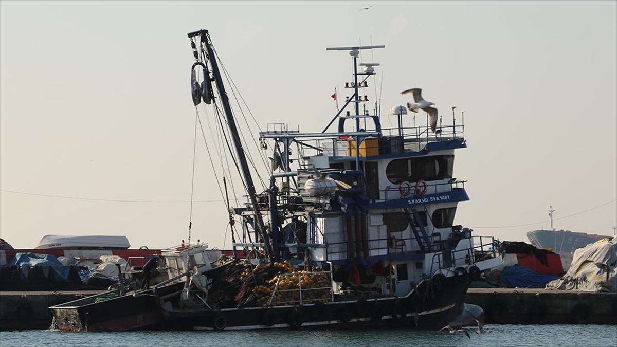 Tekirdağ’da Poyraz Deniz Ulaşımını Olumsuz Etkiliyor Haberi