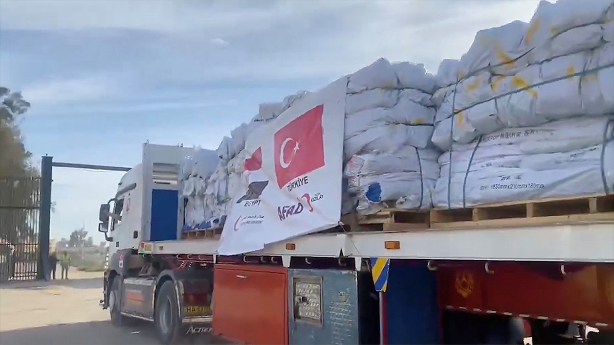 Türkiye’den Gönderilen Yardım Malzemeleri Gazze’ye Ulaştı Haberi