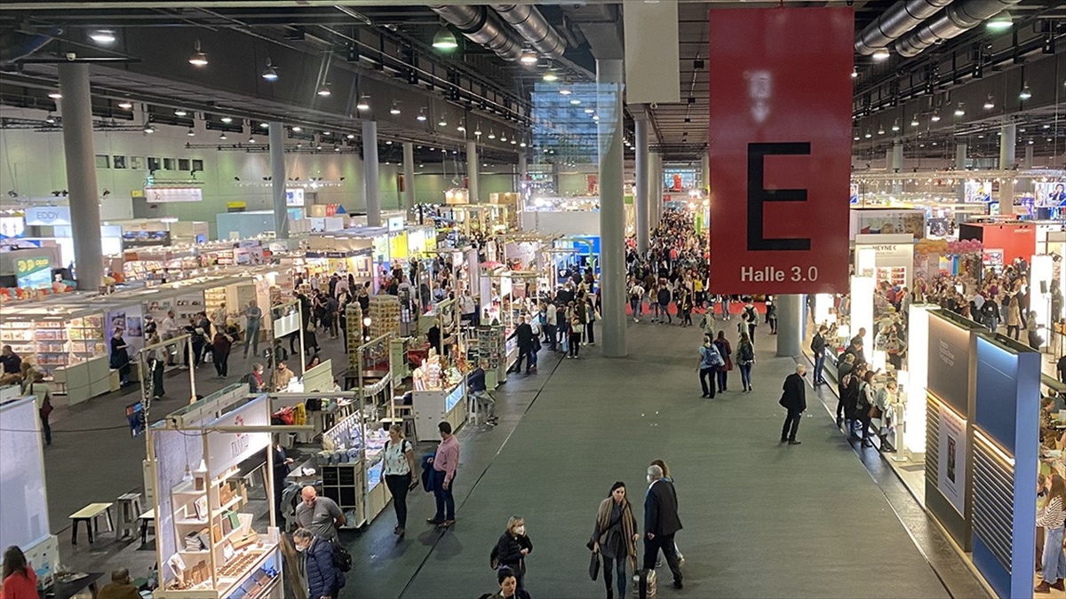 Yayıncılar, Frankfurt Kitap Fuarı’na Boykot Çağrısı Yaptı Haberi