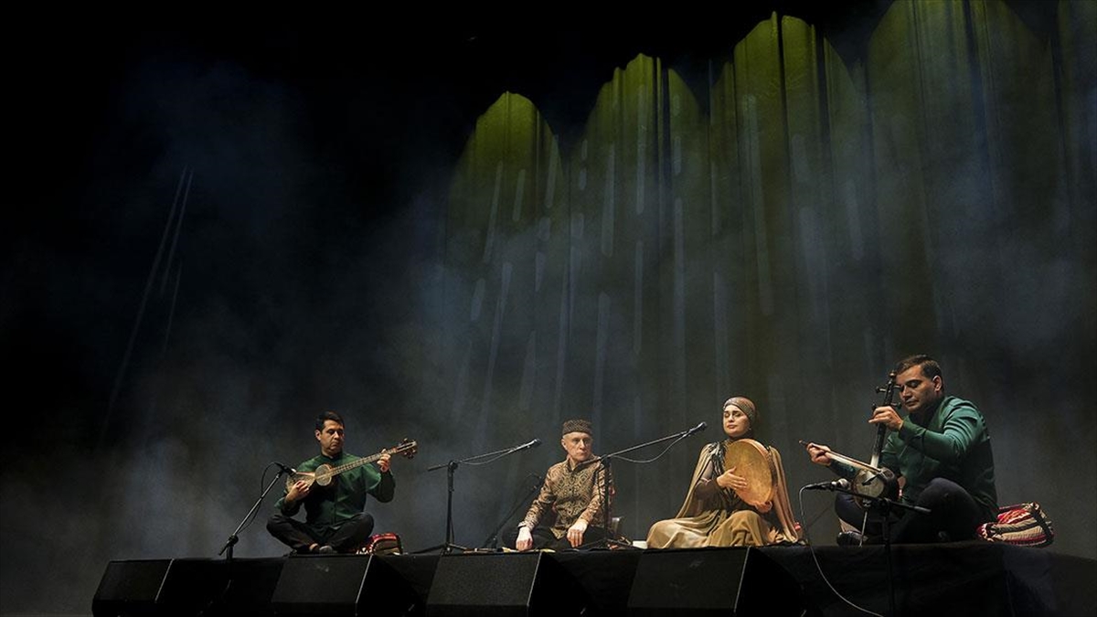 Azerbaycanlı Sanatçılar Alim Kasımov Ve Fergana Kasımova Akm’de Konser Verdi Haberi