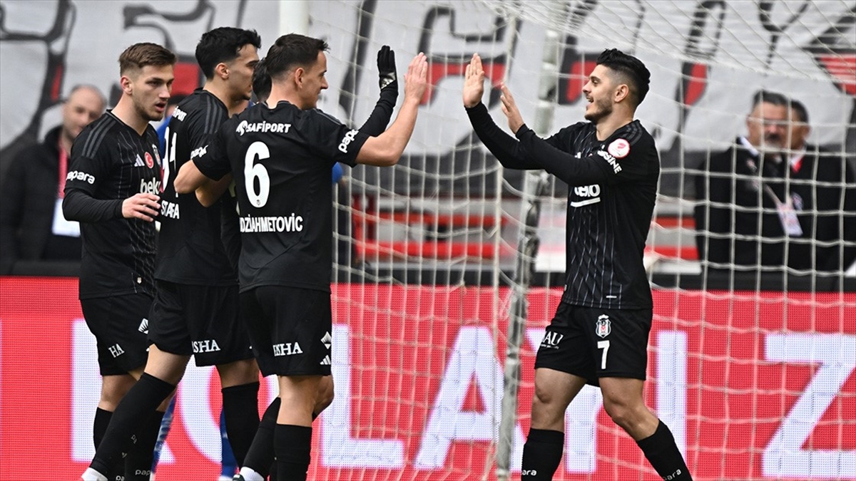 Beşiktaş, Süper Lig’de Yarın Gaziantep Fk’yi Ağırlayacak Haberi