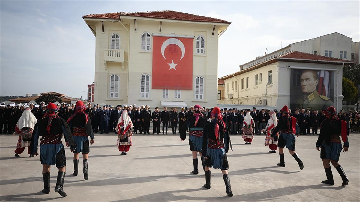 Çanakkale Deniz Zaferi’nin 110. Yılı Etkinlikleri Çimenlik Kalesi’ndeki Törenle Başladı Haberi