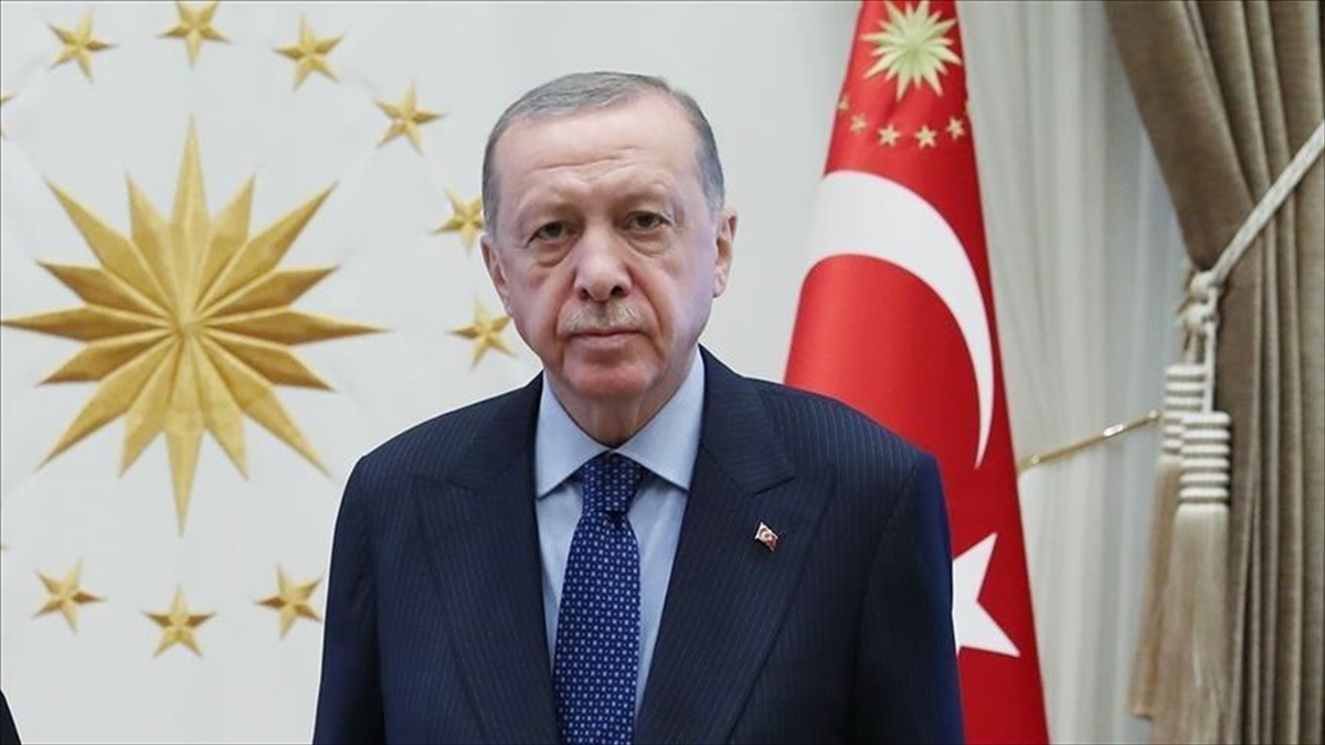 Cumhurbaşkanı Erdoğan’dan Oyuncu Filiz Akın Için Başsağlığı Mesajı Haberi