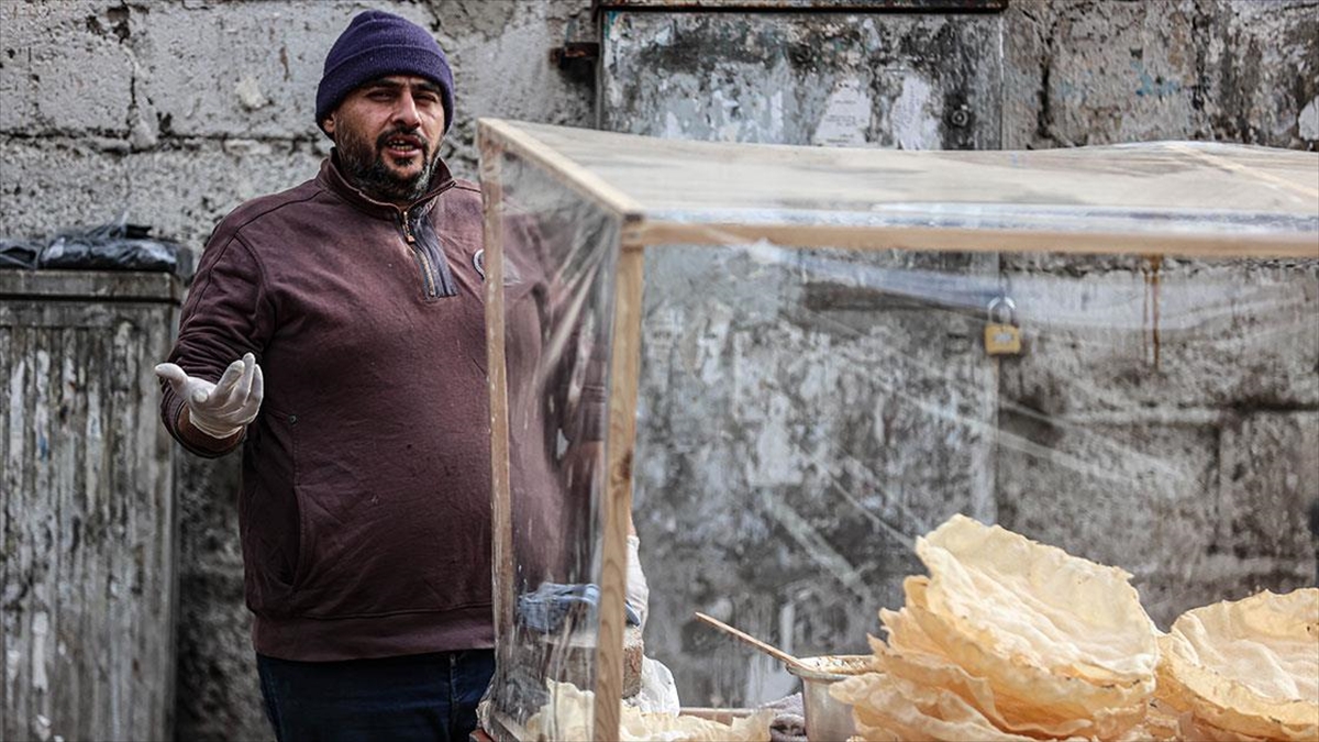 Devrik Baas Rejiminin Geride Bıraktığı Ekonomik Kriz Suriyelilerin Ramazandaki Alım Gücünü Etkiliyor Haberi