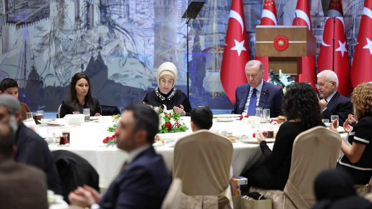 Emine Erdoğan’dan Şehit Aileleriyle Iftar Paylaşımı Haberi