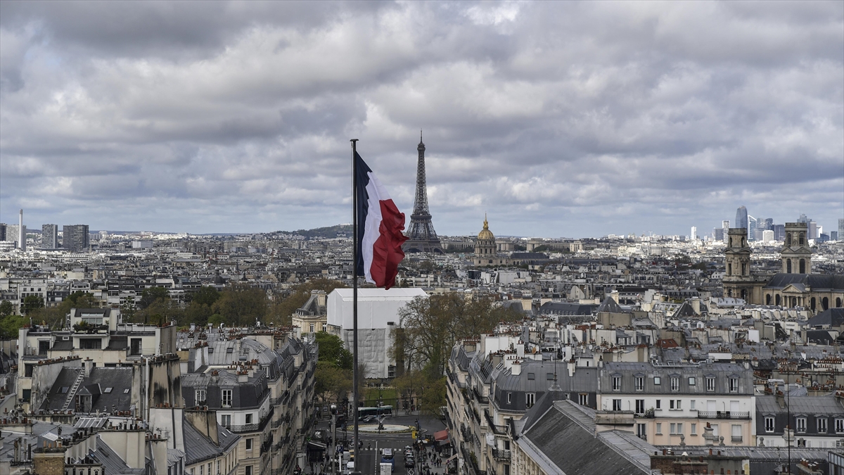 Fransa’da “1961 Paris Katliamı”Nın Tanınmasını Isteyen Milletvekili Ölüm Tehditleri Aldığını Açıkladı Haberi