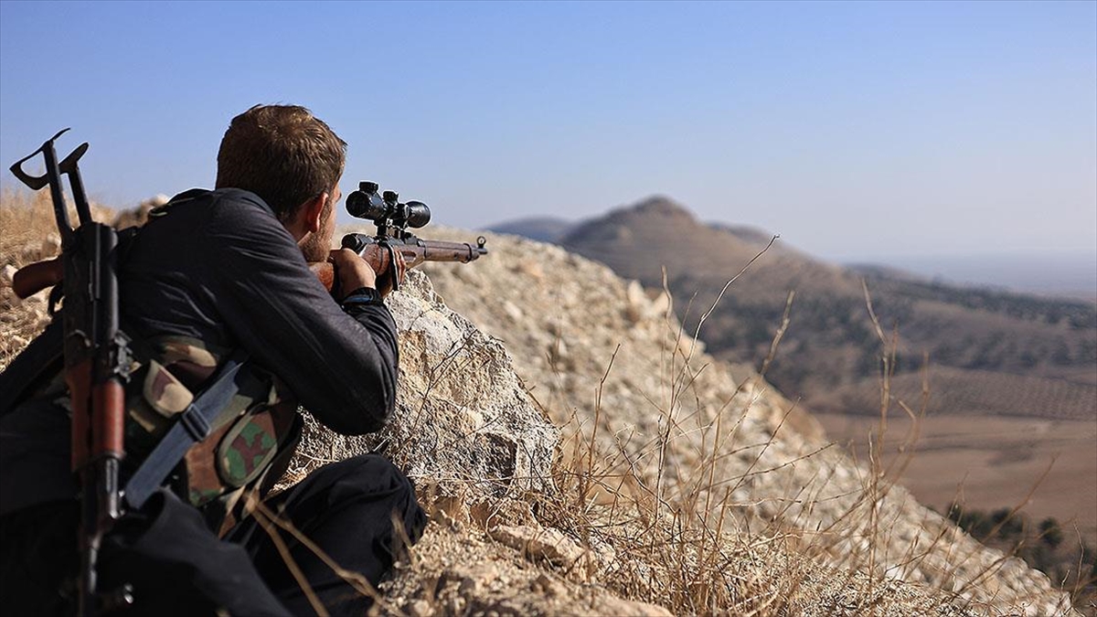 Halep’te Suriye Ordusu Ypg/Pkk Saldırısını Püskürttü Haberi