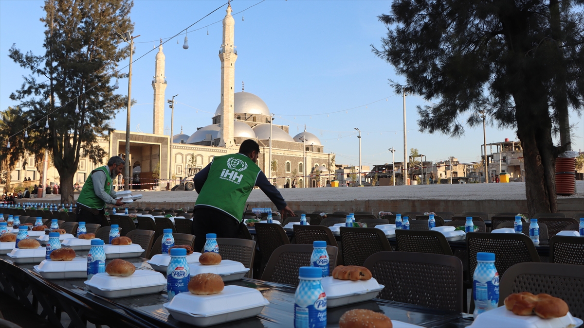 İhh, Humus’ta Her Gün 1500 Kişiye Iftar Veriyor Haberi