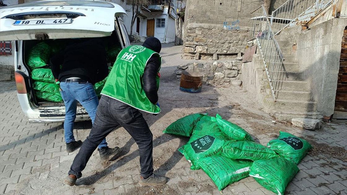 İhh’den Türkiye’deki Binlerce Ihtiyaç Sahibine Kış Yardımı Haberi