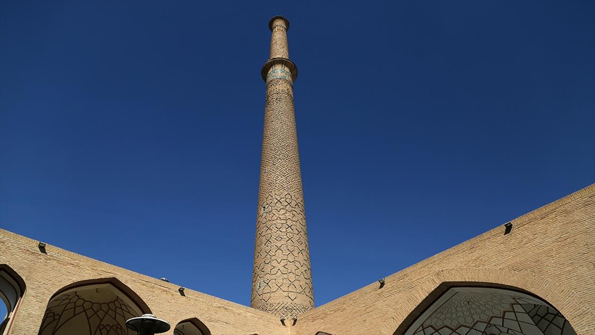 İsfahan’daki “Ali Minaresi”, Işçiliği Ve Ihtişamıyla Selçuklu Mimarisini Bugünlere Taşıyor Haberi