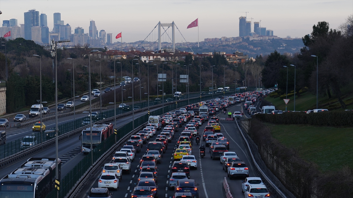 İstanbul’da Sabah Trafik Yoğunluğu Oluştu Haberi