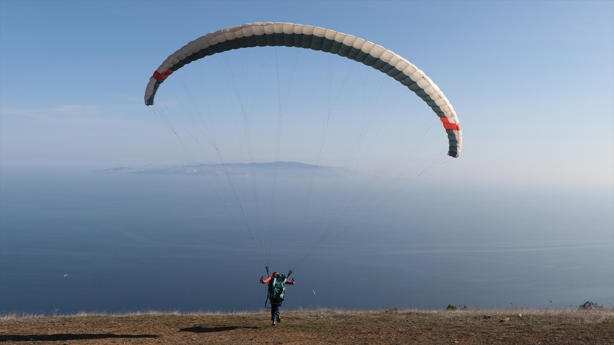 İtalyan Gezgin Tekirdağ’da Yamaç Paraşütü Yaparak Gökyüzüyle Buluştu Haberi