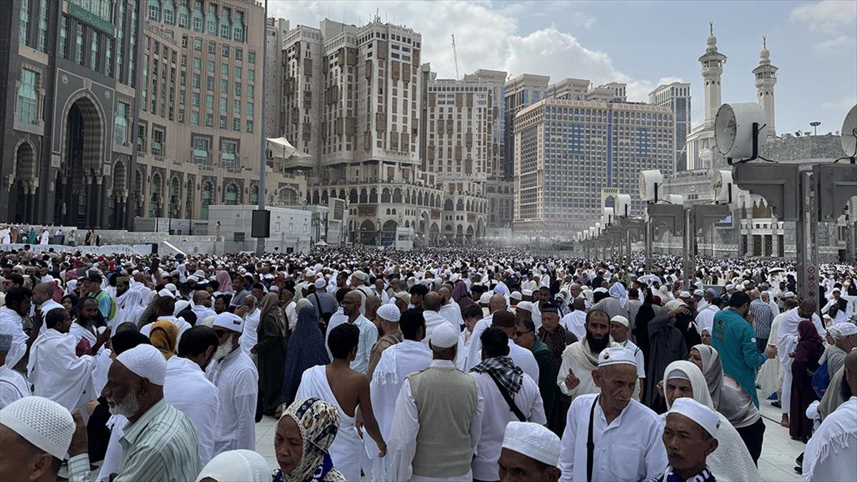 Kabe’de 500 Bin Kişi Ile Günlük Umre Rekoru Kırıldı Haberi