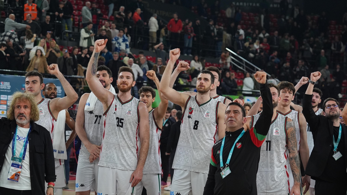 Karşıyaka Basketbol Takımı, Ligde Kazanmayı Unuttu Haberi