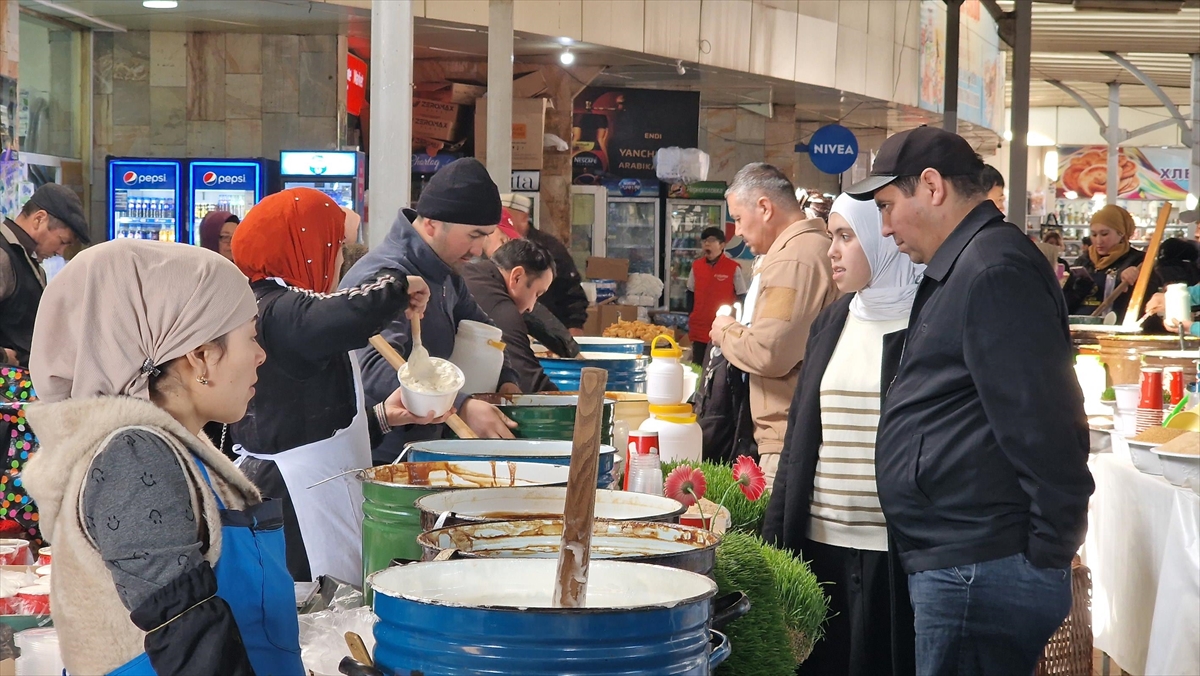 Özbekistan’da Nişalda Iftar Sofralarının Vazgeçilmezleri Arasında Yer Alıyor Haberi