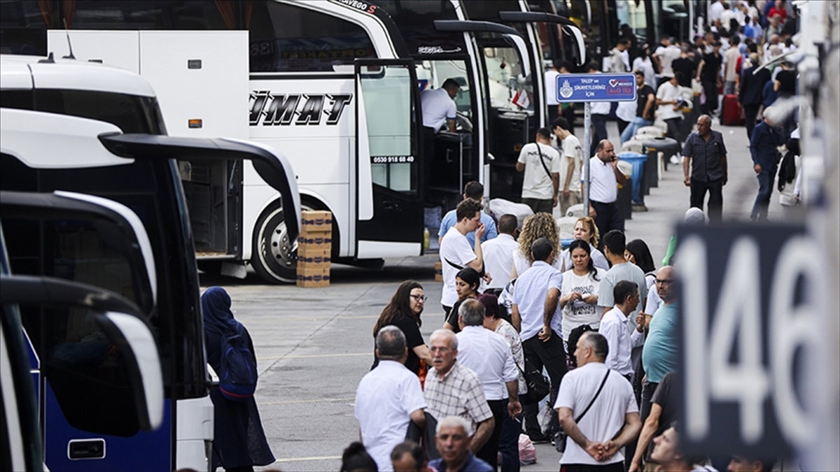 Ramazan Bayramı Tatilinde 3,5 Milyon Kişinin Otobüslerle Seyahat Etmesi Bekleniyor Haberi