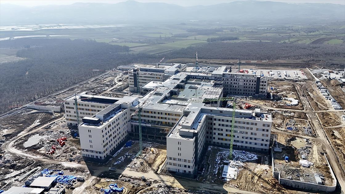 Sakarya Şehir Hastanesi’nin Yüzde 70’I Tamamlandı Haberi