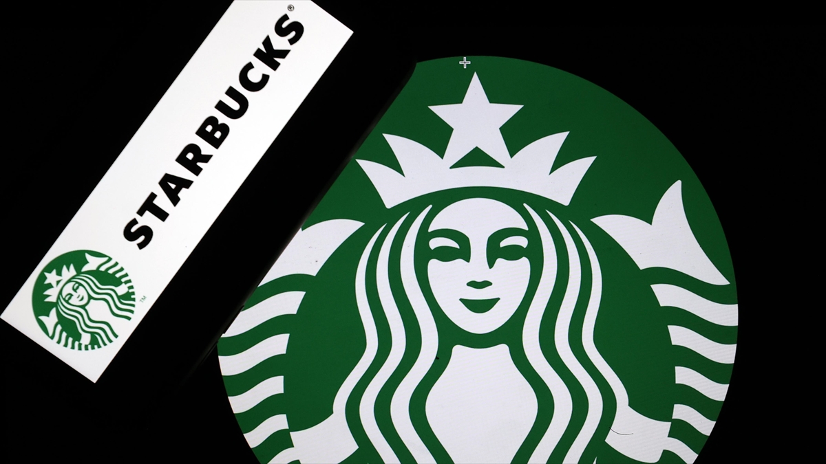 Starbucks, Rusya’daki Bazı Ticari Markalarını Tescil Ettirdi Haberi