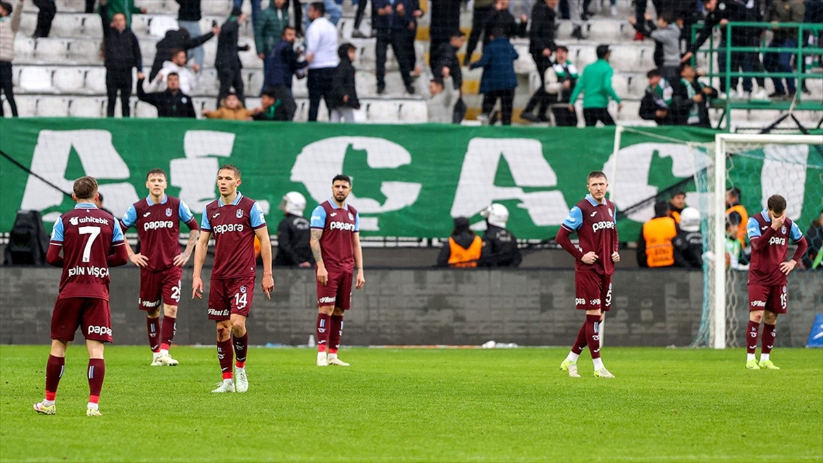 Süper Lig’de 32 Puanı Bulunan Trabzonspor, Deplasmanda 31 Puan Kaybetti Haberi